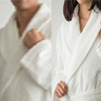ローブとガウンとバスローブの違い、その使い方は？
